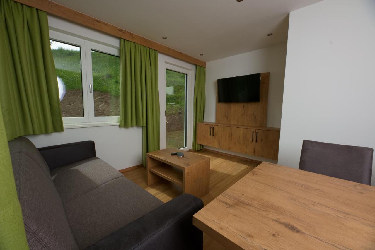 Mounira Ladis Apartment Luaran gambar